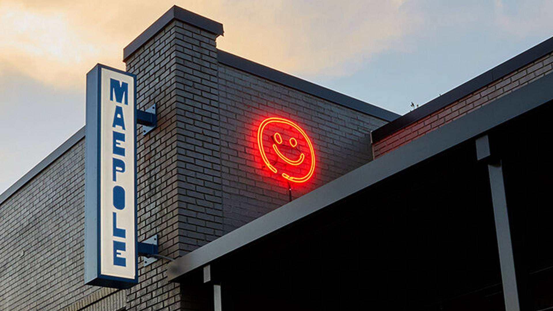 maepole . atlanta